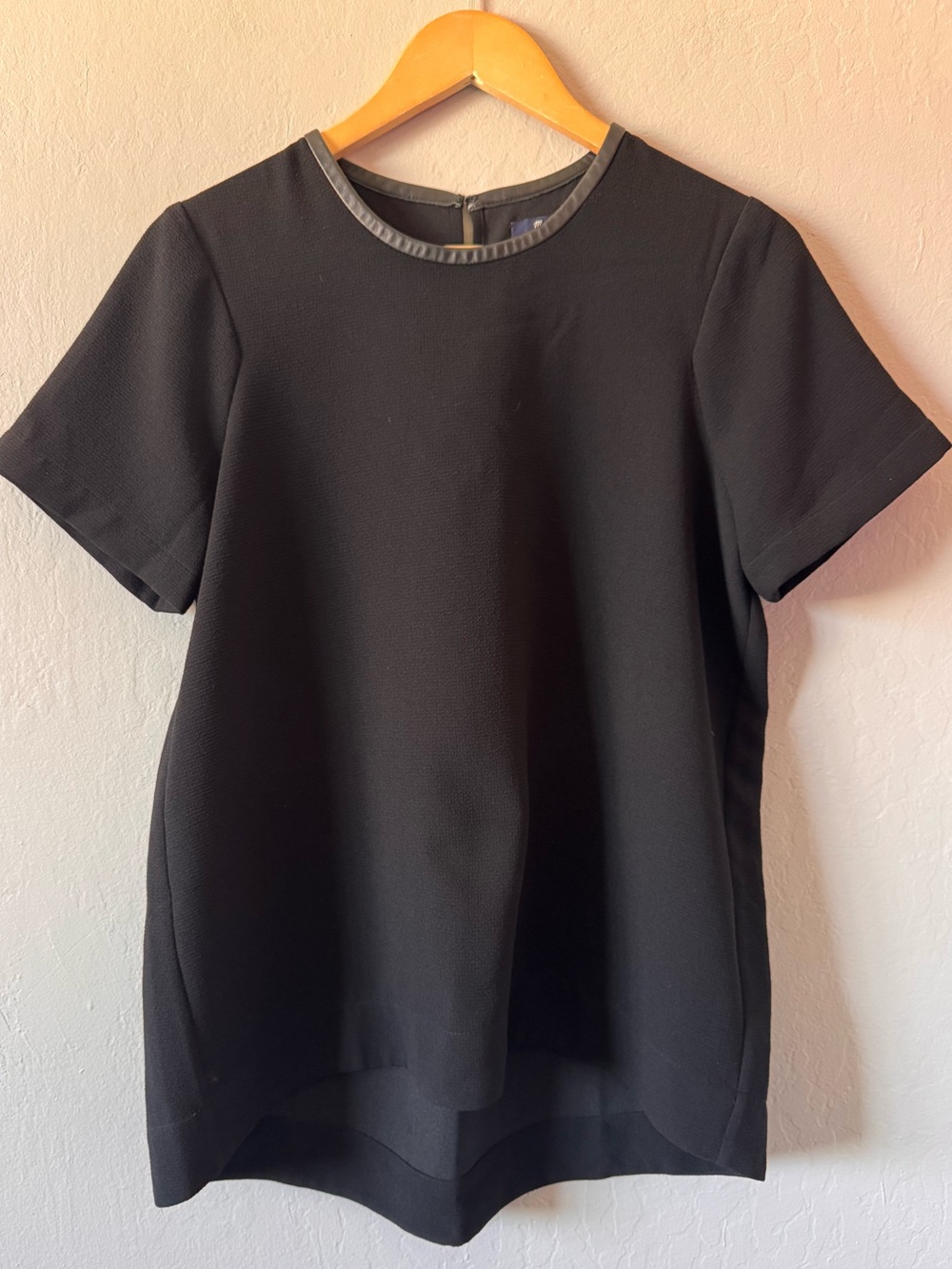 Madewell Black Short-Sleeve Hi-Low Tunic with Leather Trimmed Neckline